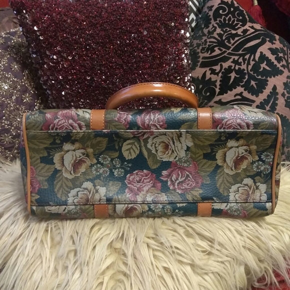 SOLD.BALMAIN *RARE* FLORAL BOSTON BAG - Picture 4 of 7